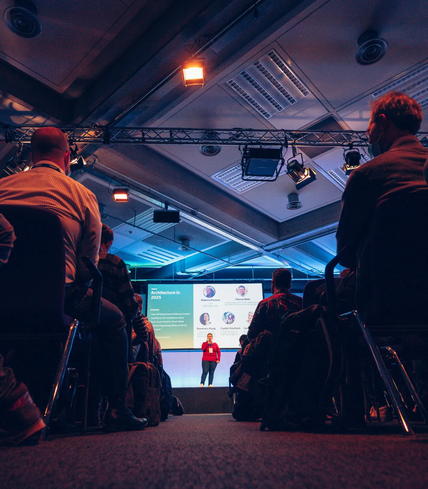 Stay connected to QCon community